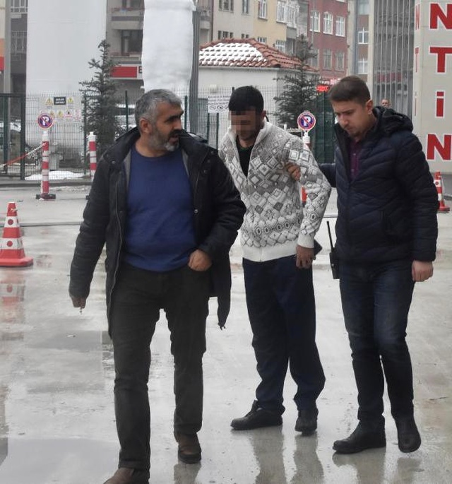Mahallede Adres Soran Saldırganlar Bilemeyene Kurşun Yağdırdı, 2 Kişi Yaralandı