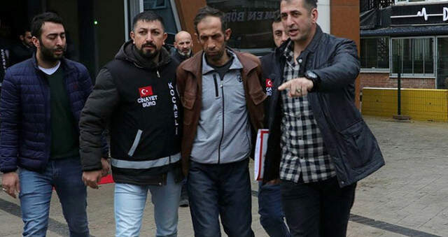 Palu Ailesinin Fertleri, Adliyeye Sevk Edildiği Sırada Görüntülendi Palu Ailesinin Fertleri, Adliyeye Sevk Edildiği Sırada Görüntülendi