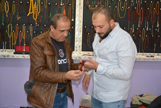 Araba Fiyatına Satılıyor! Bu Tespihler Altın ve Dolardan Daha Fazla Getiri Sağlıyor