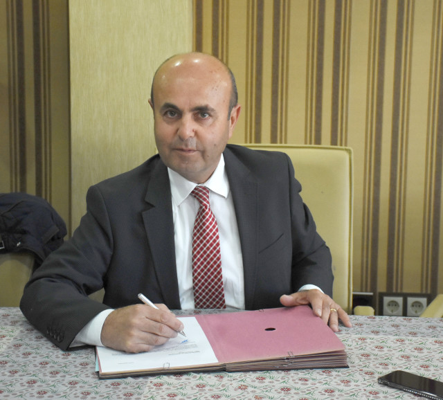 CHP'li Başkan Zafer Atabey, Kırşehir Belediye Başkan Adayı Selahattin Ekicioğlu'nun Kendisini Darp Ettiğini Söyledi