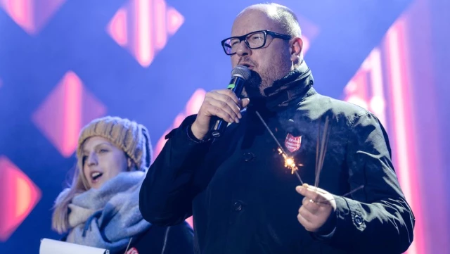 Polonya: Gdansk Belediye Başkanı Sahnede Bıçaklandı, Durumu Ağır