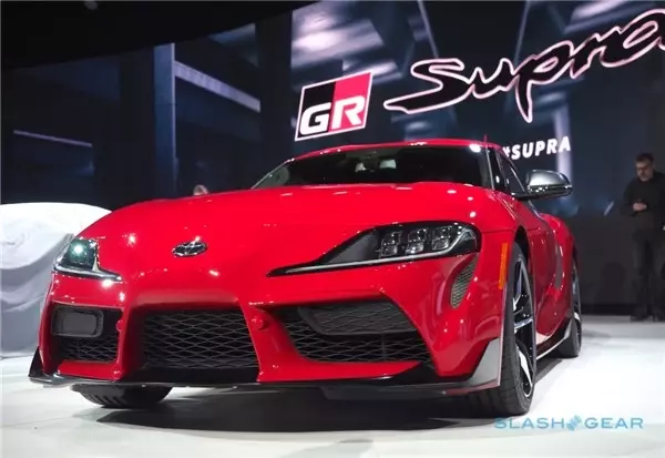 Yeni Toyota Supra, İlk Kez Kanlı Canlı Karşımıza Çıktı