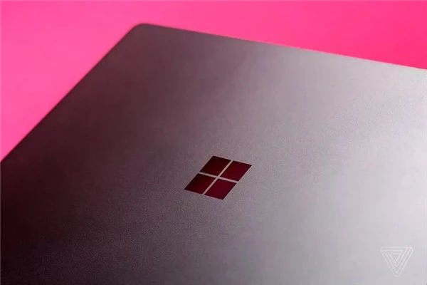 Microsoft, Katlanabilir Windows Cihazlara Hazırlık Yapıyor