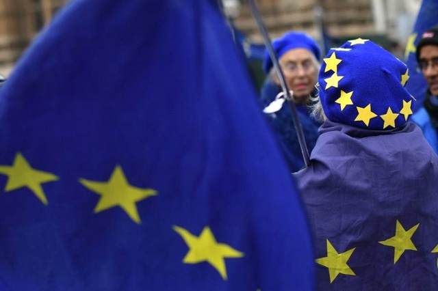 Brexit Anlaşması Reddedildi: Piyasaları ve Sterlini Şimdi Ne Bekliyor?