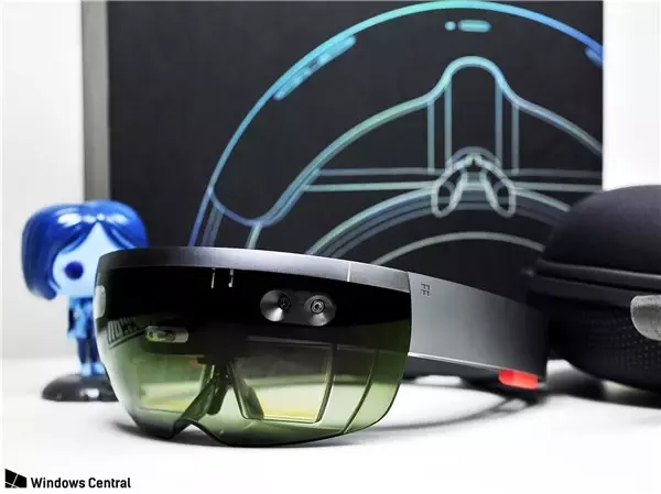 Microsoft, Hololens 2'yi Gelecek Ay Tanıtmaya Hazırlanıyor