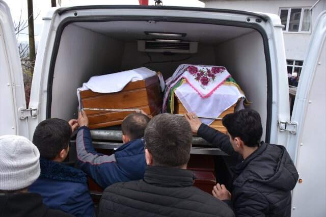 70 Yıldır Evli Olan Çift, Hayata Gözlerini Aynı Anda Yumdu