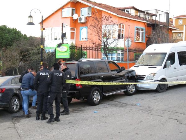 İş Adamının Yakın Koruması, Siteden Araç Çalan Hırsızı Başından Vurarak Öldürdü