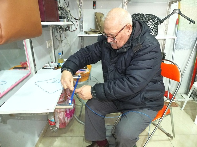Poşetler Ücretli Olunca 47 Yıllık Mesleğinde Zirve Yaptı