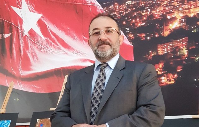 AK Parti'li Belediye Başkanı Böyle Oy İstedi: Kazanamazsak Kazığa Oturturlar
