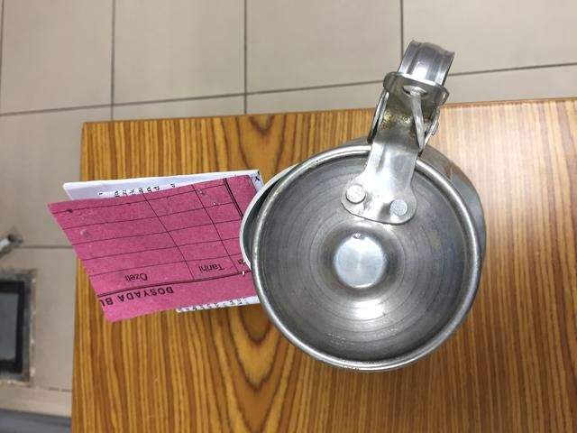 Patronun Duş Almayan Çalışanının Kafasına Vurduğu Güğüm Silah Sayıldı Patronun Duş Almayan Çalışanının Kafasına Vurduğu Güğüm Silah Sayıldı