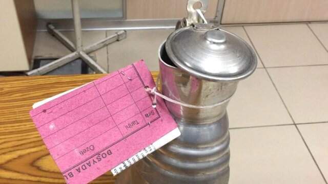 Patronun Duş Almayan Çalışanının Kafasına Vurduğu Güğüm Silah Sayıldı Patronun Duş Almayan Çalışanının Kafasına Vurduğu Güğüm Silah Sayıldı