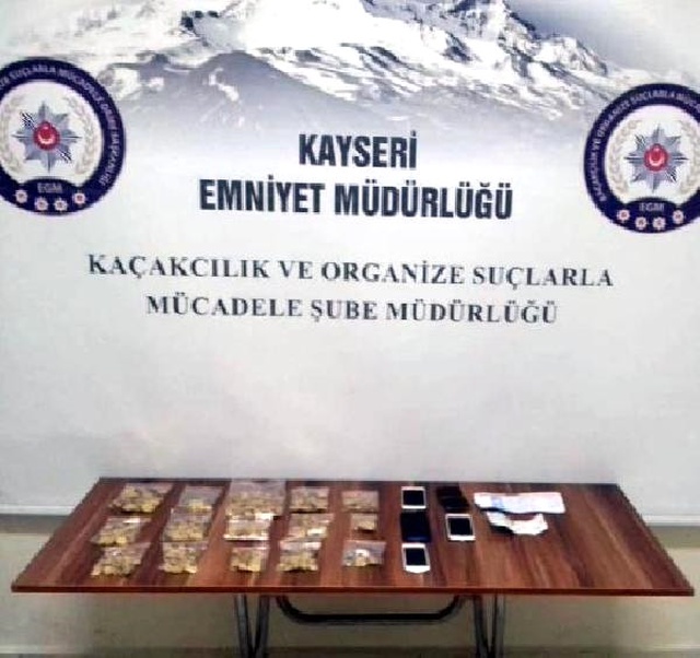 3,5 Kilo Altınla Umre'ye Gitmek İsteyen Sami Boydak, Havalimanında Gözaltına Alındı