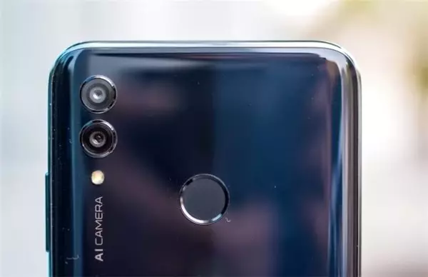 Honor 10 Lite'ı Fiyat/performans Canavarı Yapan 5 Özelliği