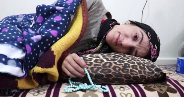 Su Zannedip Tuz Ruhu İçen Genç Kız, 2 Yılda 35 Kiloya Düştü