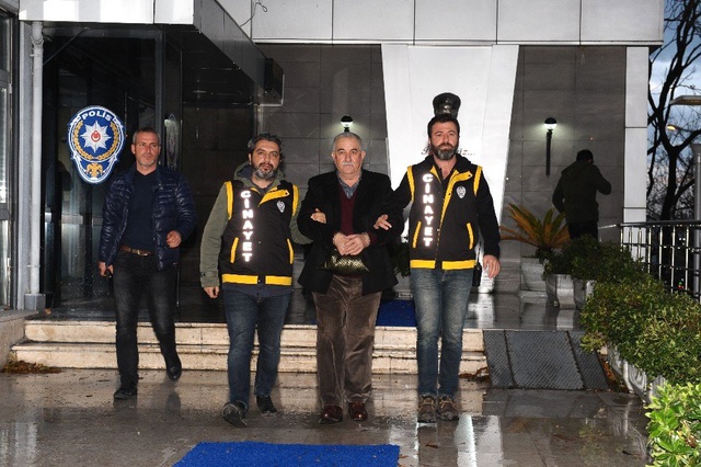 3 Çocuk Annesi Kadın, 61 Yaşındaki Yasak Aşkının Kurbanı Oldu