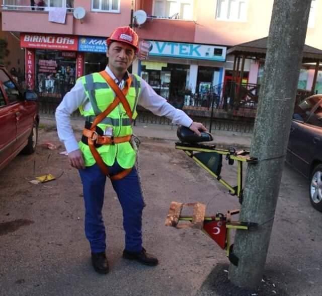 Rizeli Mucidin İcadı ile Direklere Tırmanmak Artık Çok Kolay