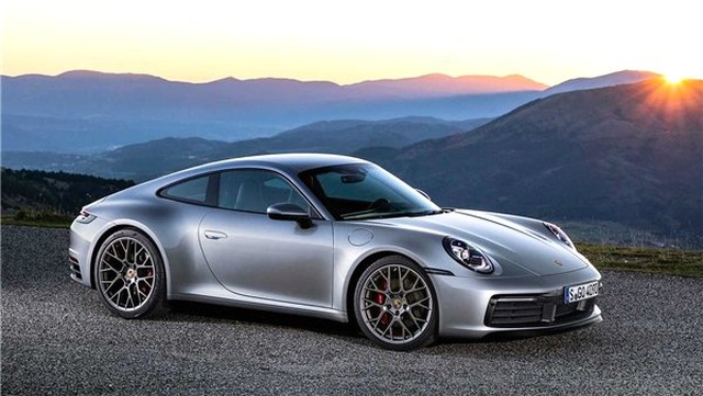 Yeni Porsche 911 992 Carrera S, 10 Saniyede 200 Km Hıza Ulaştı