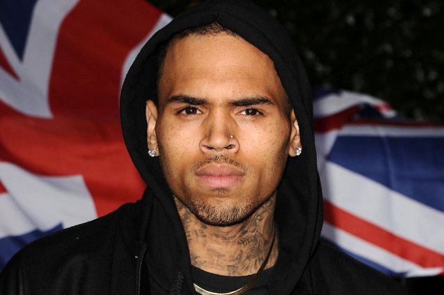 Dünyaca Ünlü Rapçi Chris Brown, Tecavüz Suçlamasıyla Tutuklandı