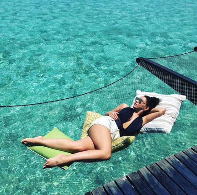 Hadise'den Aslı Enver'i Kıskandıracak Murat Boz Fotoğrafı!