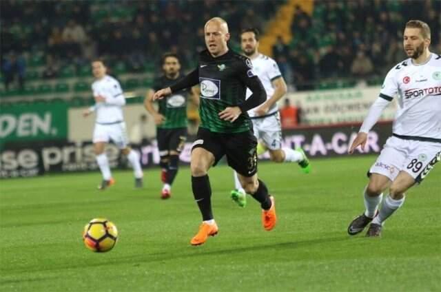 Akhisarspor'da Daniel Larsson'la Yollar Ayrıldı