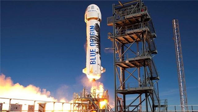 Blue Origin'in New Shepard Roketi, 10. Görevini Başarıyla Tamamladı (Video)