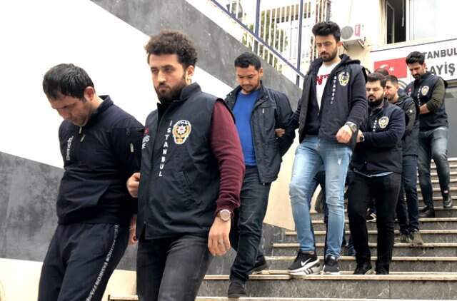 Mahsun Kırmızıgül'ün Annesini Soyan 3 Türkmenin, 15'er Yıla Kadar Hapsi İstendi Mahsun Kırmızıgül'ün Annesini Soyan 3 Türkmenin, 15'er Yıla Kadar Hapsi İstendi