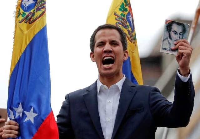 Venezuela Savunma Bakanı: <a class='keyword-sd' href='/ordu/' title='Ordu'>Ordu</a>, Guaidó'nun Ülkeyi Bölmesine İzin Vermeyecek