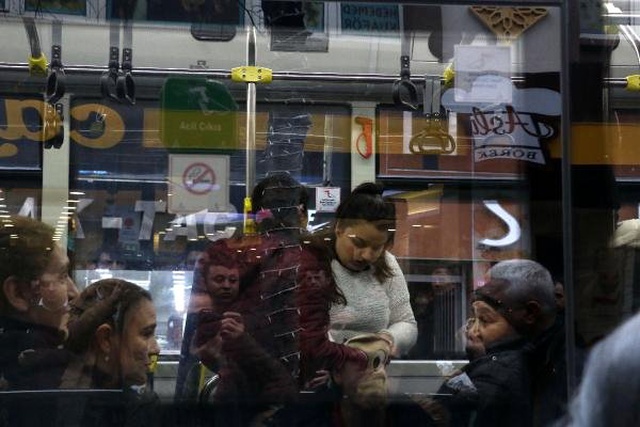 Yolcunun Cep Telefonu Çalındı, Şoför Kimseyi Otobüsten İndirmedi