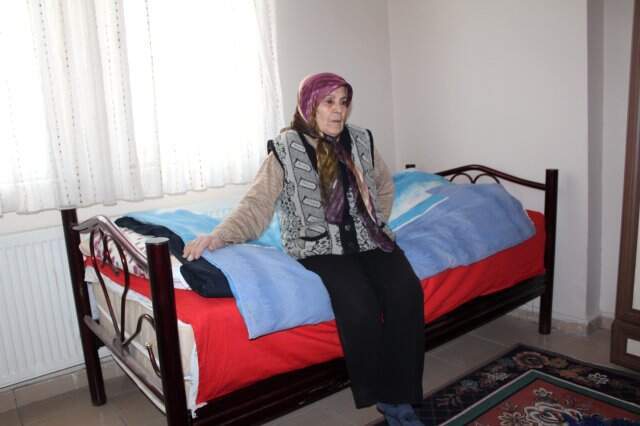 19 Dairesi, 9 Otomobili Vardı! Şimdi Bir Odaya Muhtaç 19 Dairesi, 9 Otomobili Vardı! Şimdi Bir Odaya Muhtaç
