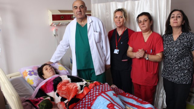 Aşırı Kilo Problemi Nedeniyle Hastaneye Giden Kadının Midesinden 7 Kilo Ur Çıktı