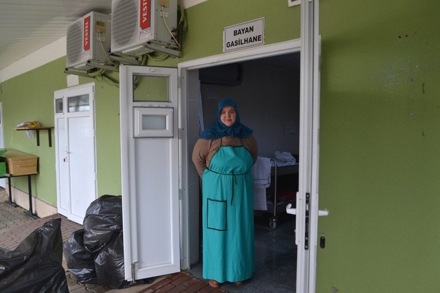 Bir Çok Kişi Korkarken O 32 Yıldır Bu İşi Yapıyor