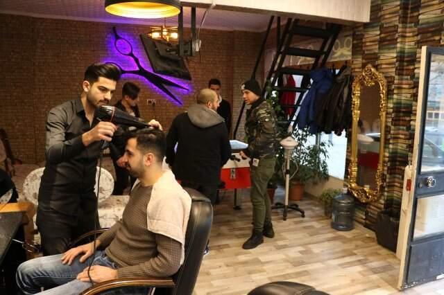 Bu Berberde Sıra Bekleyenler Sıkılmıyor! Müşteriler Ücretsiz Faydalanıyor