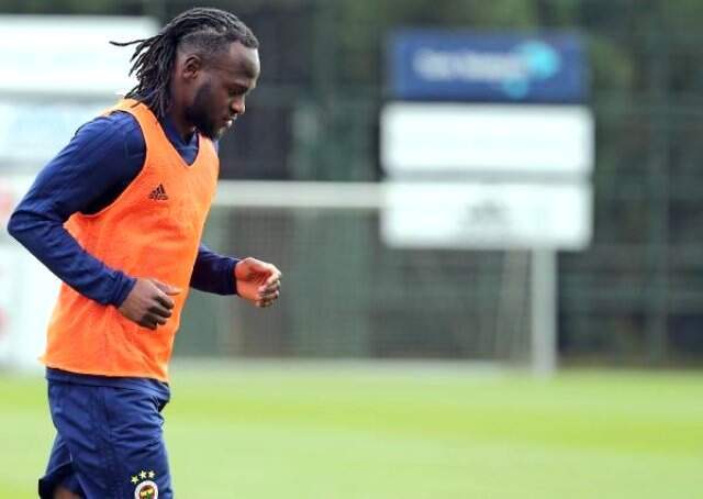 Fenerbahçeli Victor Moses, Takımla İlk Antrenmanına Çıktı Fenerbahçeli Victor Moses, Takımla İlk Antrenmanına Çıktı