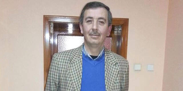 Ortağı Olan Kayınbiraderini Defalarca Bıçaklayan Saldırgan, Kendini Görüntüleyen Gazetecilere 'Öldü mü?' Diye Sordu Ortağı Olan Kayınbiraderini Defalarca Bıçaklayan Saldırgan, Kendini Görüntüleyen Gazetecilere