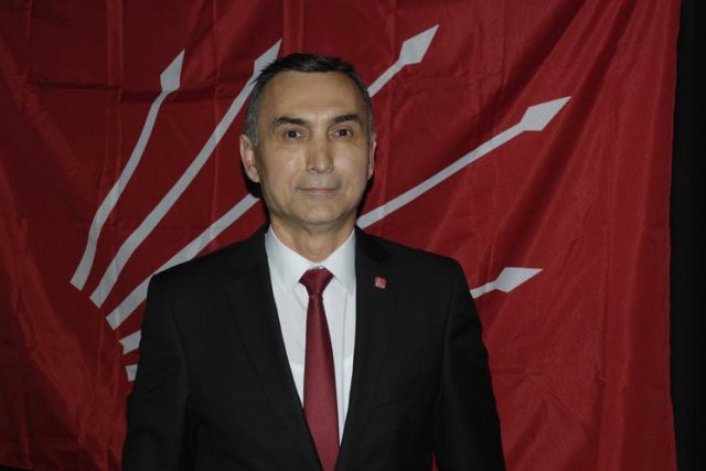CHP İzmir Aliağa İlçesi Belediye Başkan Adayı Özcan Durmaz Kimdir?