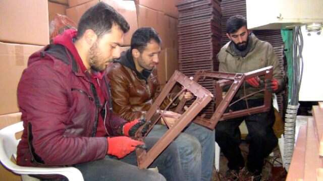 Terör Bitince Harekete Geçtiler! Hakkari'de Kurdukları Fabrikada Talebe Yetişemiyorlar Terör Bitince Harekete Geçti! Hakkari'de Kurduğu Fabrikada Siparişlere Yetişemiyor