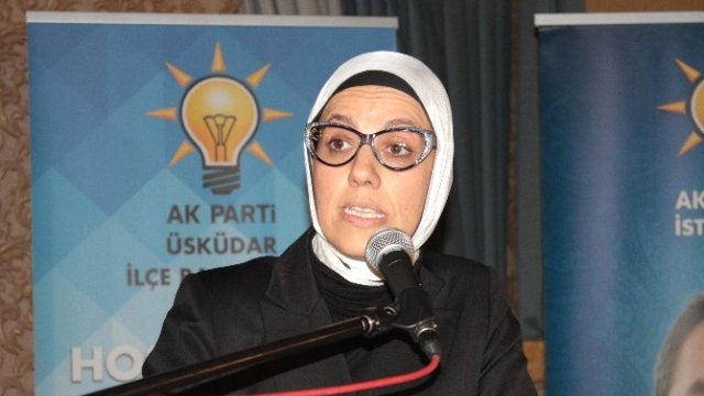 AK Partili Ravza Kavakçı'dan Toplantıya Damga Vuran Sözler: Fenerbahçe Madem Yenilecek, Ümraniye Yensin