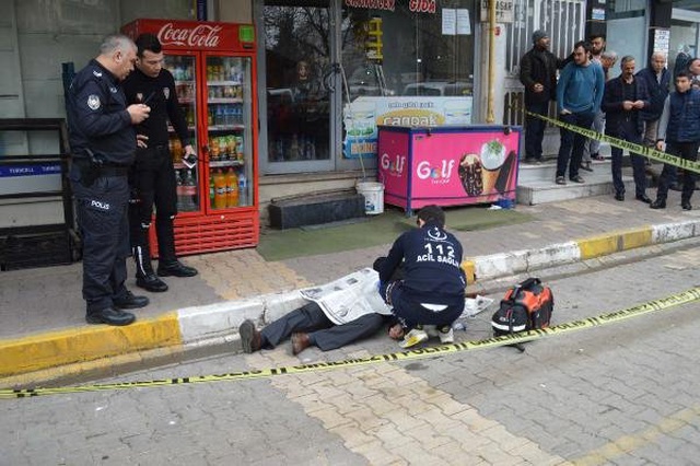 68 Yaşındaki Talihsiz Adamın, Öldürülme Anı Kamerada!