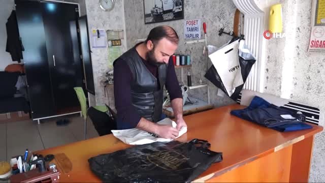 Poşet Paralı Olunca Poşet Tamiri Yapmaya Başlayan Uyanık Terzi, Yeni Bir İş Kolu Yarattı