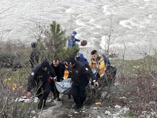Çayda Cesedi Bulunan Kadının, Bir Süre Önce Boşandığı Ortaya Çıktı