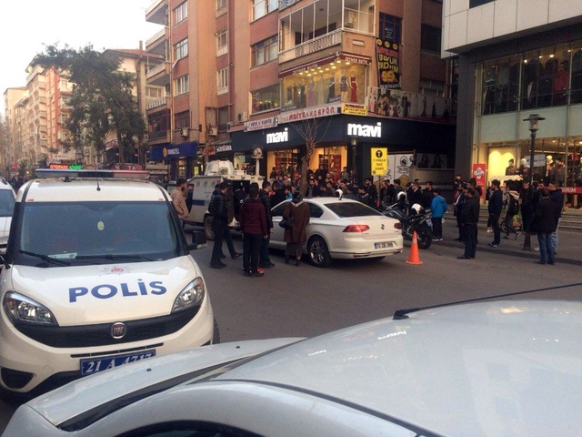 Diyarbakır'da Sokak Ortasında Sapık Dehşeti