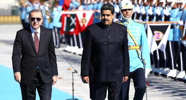 Venezuela Devlet Başkanı Maduro'dan ABD ve Avrupa'ya Yaylım Ateşi
