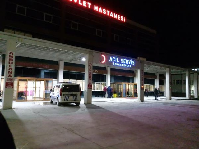Aynı Gün 5 Ameliyata Girip 100'e Yakın Hastayı Muayene Eden Doktor, Odasında Ölü Bulundu