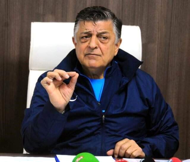 Adana Demirspor Teknik Direktörü Yılmaz Vural, Volkan Şen Transferini Açıkladı Adana Demirspor Teknik Direktörü Yılmaz Vural, <a class='keyword-sd' href='/volkan-sen/' title='Volkan Şen'>Volkan Şen</a> Transferini Açıkladı