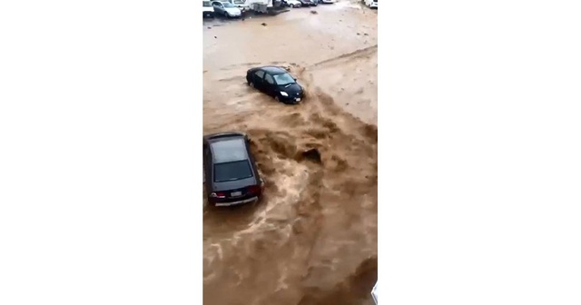 Sel Vurdu, Kutsal Topraklar Su Altında Kaldı