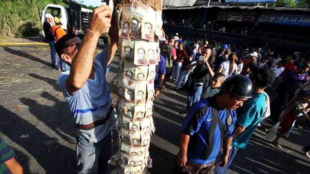 Trump Yönetimi, Venezuela'ya Karşı Ekonomik Savaş Başlattı