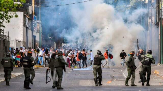 Trump Yönetimi, Venezuela'ya Karşı Ekonomik Savaş Başlattı