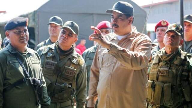 Trump Yönetimi, Venezuela'ya Karşı Ekonomik Savaş Başlattı