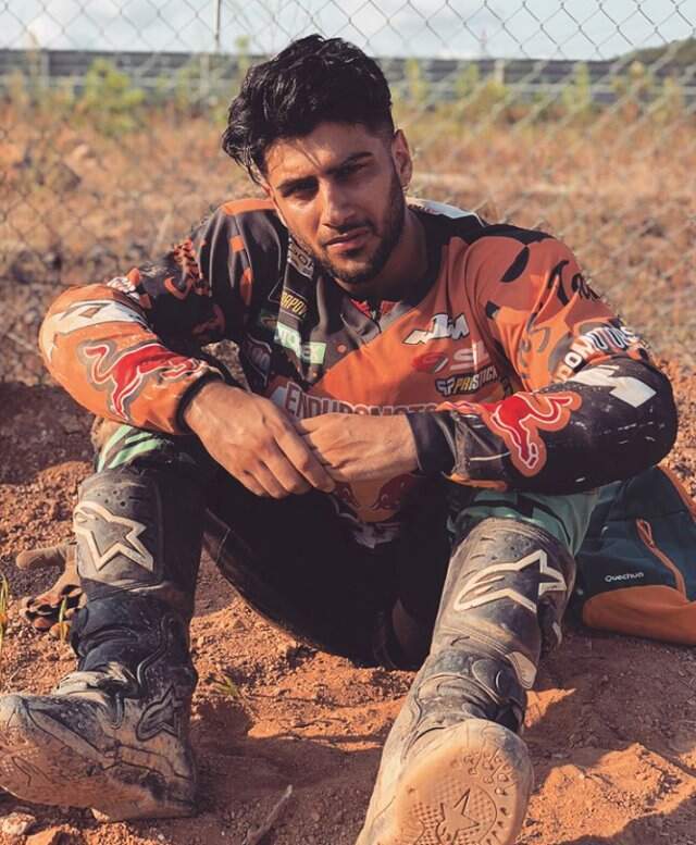 Reynmen'ın, Ünlü Komedyen Cem Yılmaz'ın Akrabası Olduğu Ortaya Çıktı