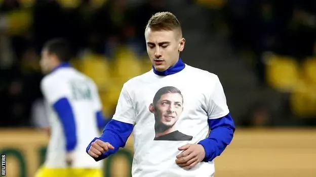 Kayıp Arjantinli Oyuncu Emiliano Sala Nantes Maçında Anıldı